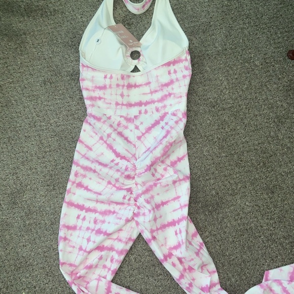 Tiger Mist 💗🤍 Impulse Jumpsuit - Picture 4 of 6